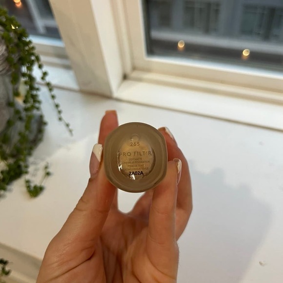 NEW Fenty Beauty Pro Filt'r Soft Matte Foundation in 265 Medium - Picture 4 of 4